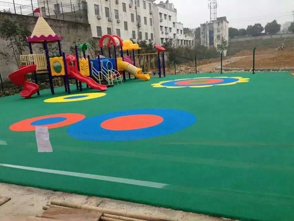 平陽(yáng)幼兒園塑膠地面材料