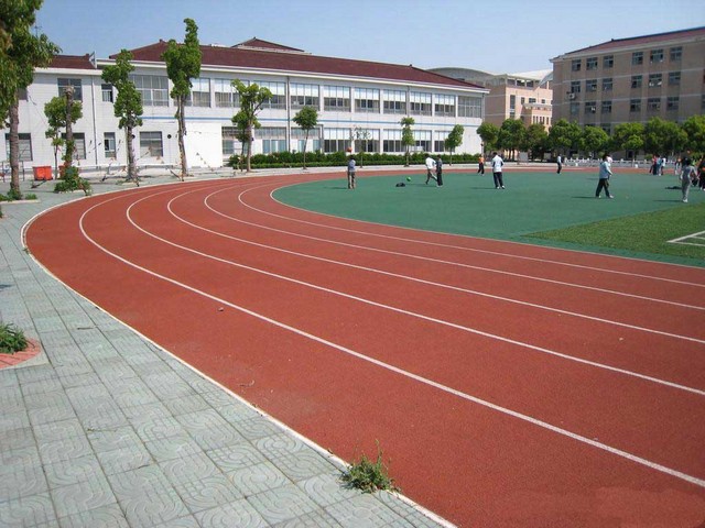 嘉定塑膠跑道工程公司多少錢(qián)每平方